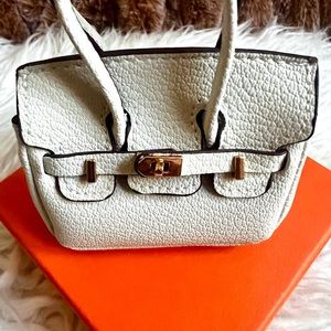 Elegant White Textured Women's Super Mini Handbag